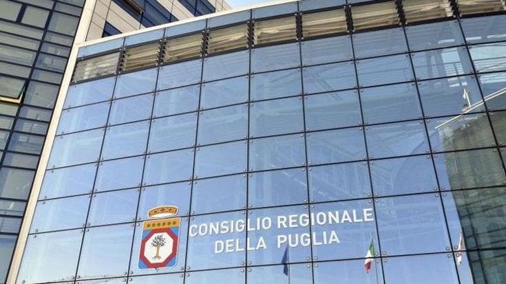 Amati, Bottalico e Patruno, la corsa per gli assessorati. E per la Sanità si cerca un esterno