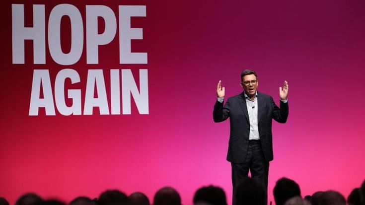 Brexit, il premier Burnham: “Sì, il ritorno del Regno Unito in Europa è sul tavolo”