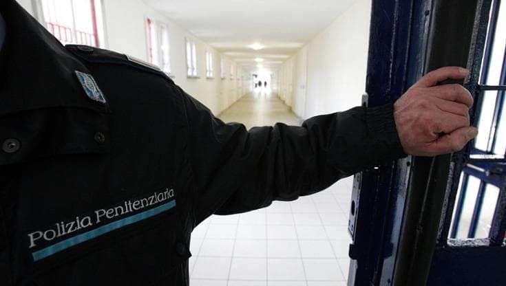 Droga introdotta nel carcere di Rebibbia durante i colloqui: arrestata un’avvocata romana