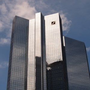 Deutsche Bank, si muove un fondo speculativo Usa: sopra il 3%