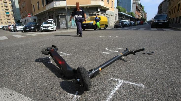 Guidare il monopattino ubriachi è reato: lo dice la Cassazione