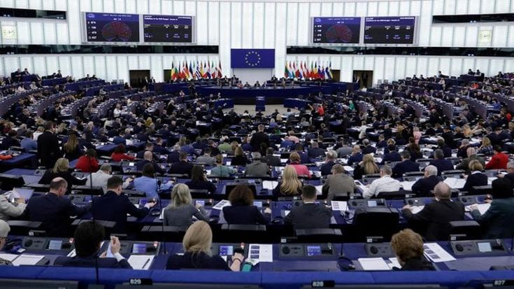Difesa Ue, destra divisa: sì di FI, no della Lega. FdI sceglie di astenersi