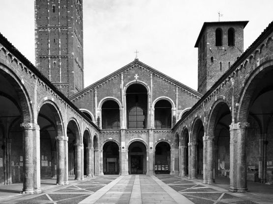 Milano, dalla Galleria a Sant'Ambrogio: il nuovo look dei monumenti