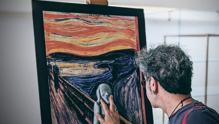 Arte per non vedenti: a Rutigliano la mostra di di De Chirico, Matisse, Mondrian, Munch è da toccare