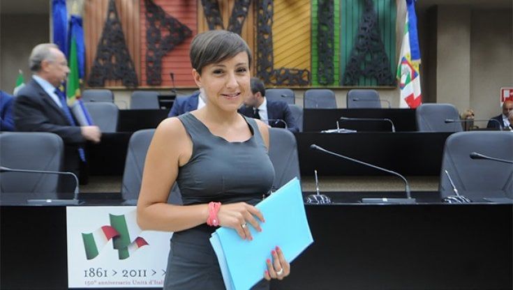 Rosa Barone prima assessora M5S (con riserva) nella Puglia di Emiliano: "Senza Conte non sarebbe stato possibile"