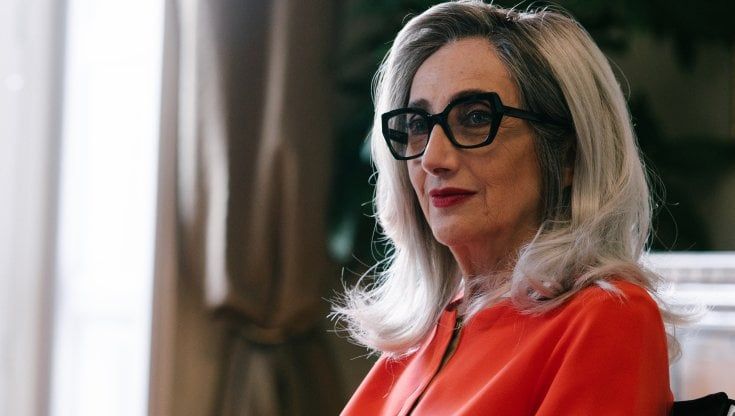 Lunetta Savino: "La mia avvocata scorretta, sono affascinata dal suo cinismo"
