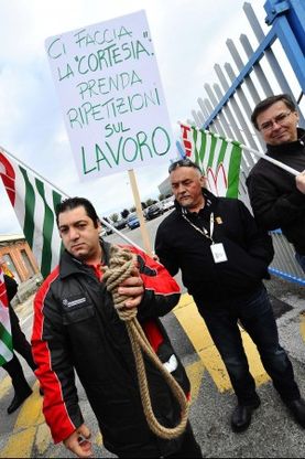 Prima i contrasti, poi l'applauso<br />Fornero supera l'esame Alenia