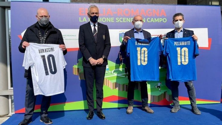 Il grazie della nazionale di calcio al Maggiore di Parma