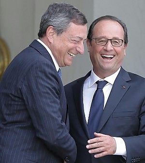 Euro debole, ultima carta di super-Mario. Aiuta l'export e blocca la deflazione