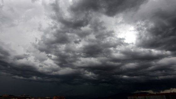 Maltempo, arriva la pioggia, è codice giallo