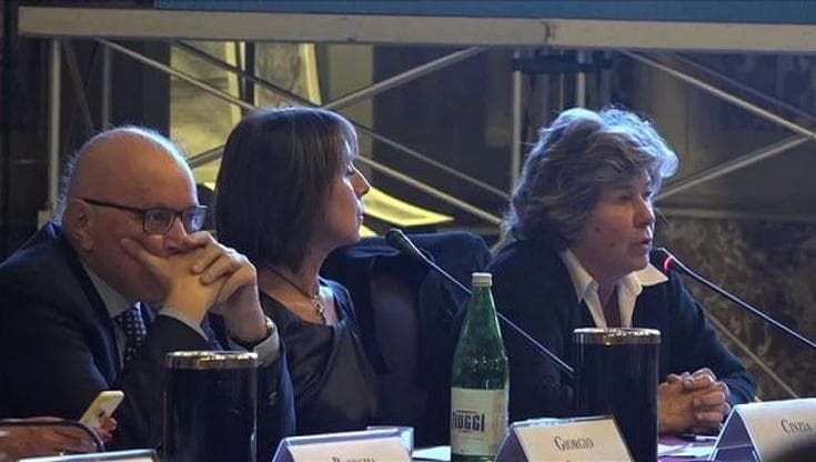 Camusso: "Figli, salario, povertà. Nel lavoro oggi il conflitto è di genere"