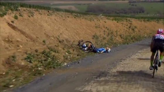 Ciclismo, morte Goolaerts: procura di Cambrai apre un'inchiesta