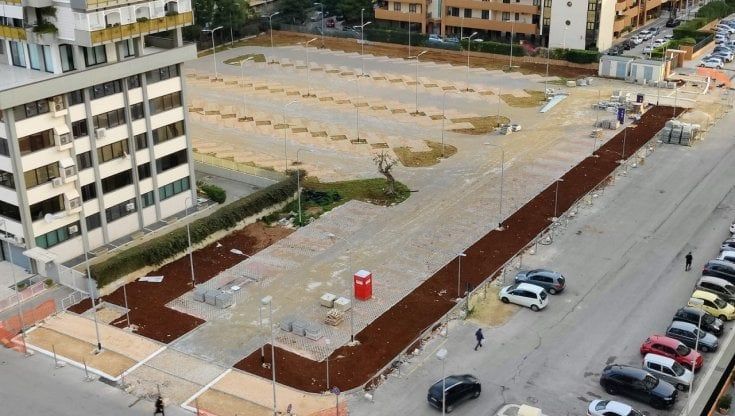 Bari, pronto il parcheggio in via Sette a San Pasquale: "Per evitare gli abusivi pensiamo di affidarla all'Amtab"