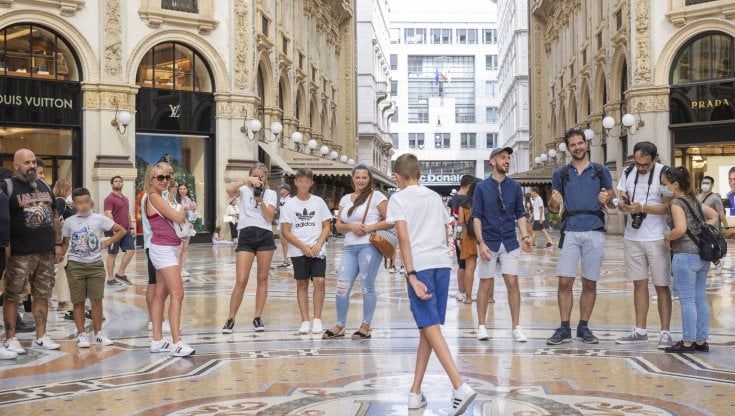 Milano riaccende il motore turismo tra viaggi brevi e offerte low cost 