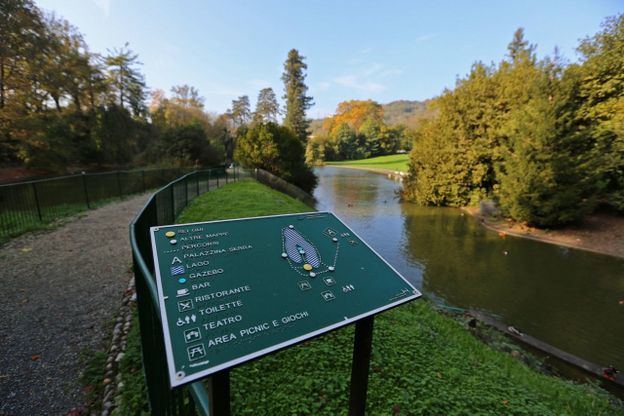 La bellissima Villa Serra al centro della polemica per il passaggio di privati