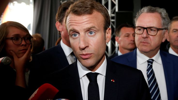Gli estremisti e la campagna di Macron