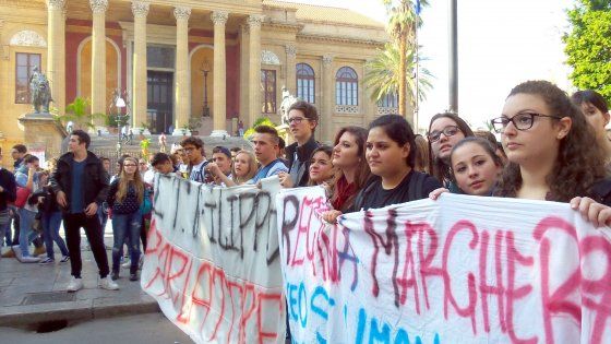Giornata dello studente: la Sicilia abbraccia la Francia fra dibattiti e proteste 