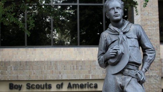 Usa, Boy scouts of America verso il fallimento. Colpa delle accuse di abusi sessuali