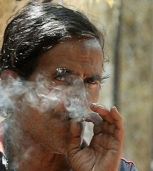 Sigarette: Camel e Newport verso la fusione.Con le e-cig si pu&ograve; attaccare la leader Marlboro