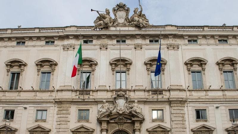 Fine vita, undici malati alla Consulta: “Facilitatelo”. “No, è pericoloso”