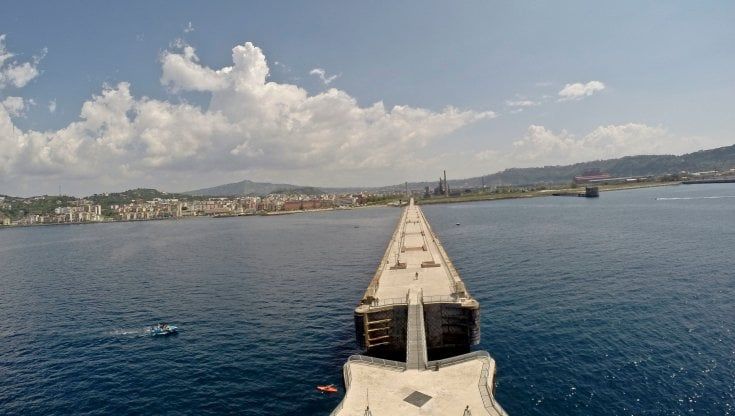 Bagnoli, via alle visite guidate. E da luglio il pontile come i Navigli