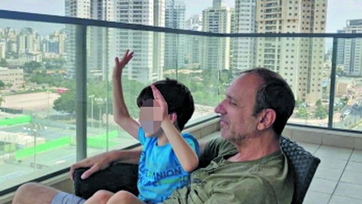 Caso Eitan Biran, ancora battaglia tra famiglie. I nonni: "La zia non ce lo vuole più far vedere"