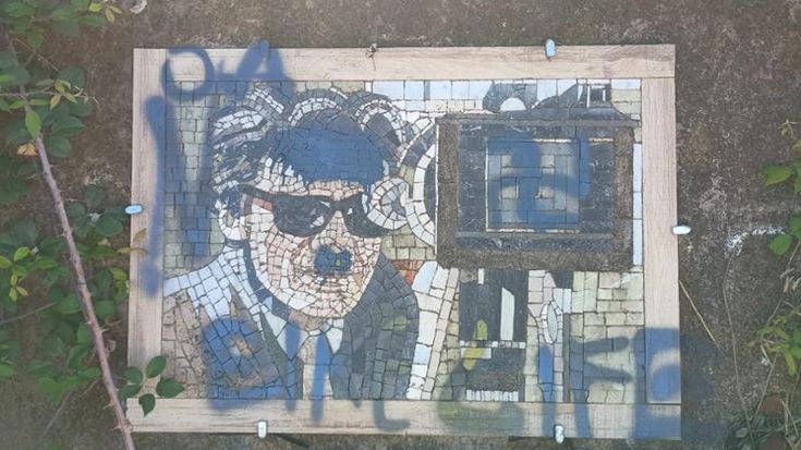 Ostia, vandalizzato il mosaico: Pasolini raffigurato come Hitler