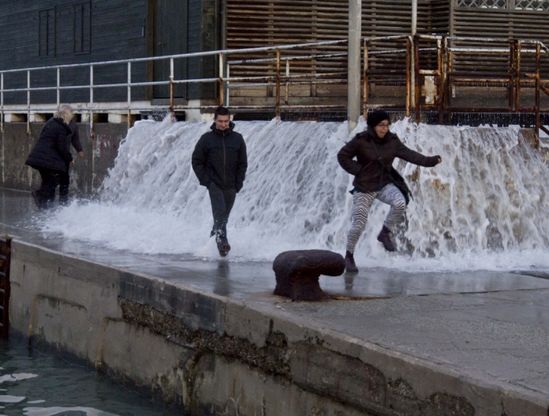 Maltempo, mareggiata a Rimini