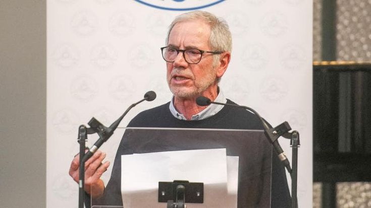 Guido Bertolaso: “Infermieri dall’Argentina e dal Paraguay, così risolveremo la carenza di personale negli ospedali della Lombardia”