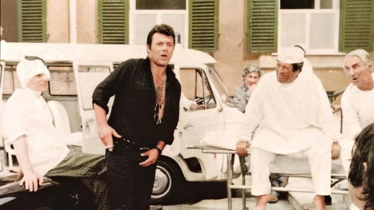 Ferragosto sullo schermo, tra solitudine e ironia: così il cinema ha raccontato il giorno più caldo dell’anno