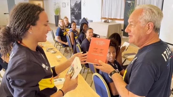 Da Hemingway all’autobiografia di Agassi, i libri che Velasco ha regalato alle azzurre del volley