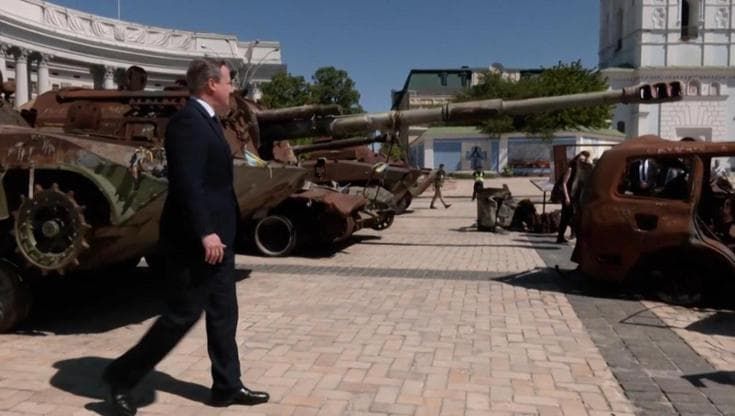 Cameron: "Kiev ha il diritto di usare le armi che forniamo per attacchi in Russia"