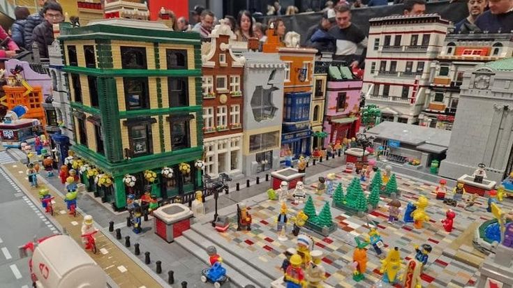 Bricks in Florence, la festa del Lego al Teatro Cartiere Carrara