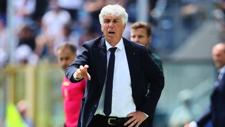Cori razzisti contro Vlahovic, Gasperini: "Più maleducazione che razzismo"