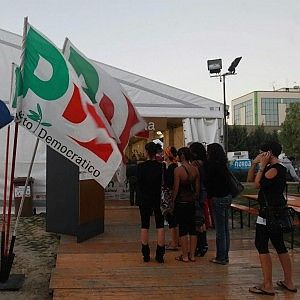 La Festa del Pd &egrave; "metropolitana" ma i volontari sono sempre gli stessi