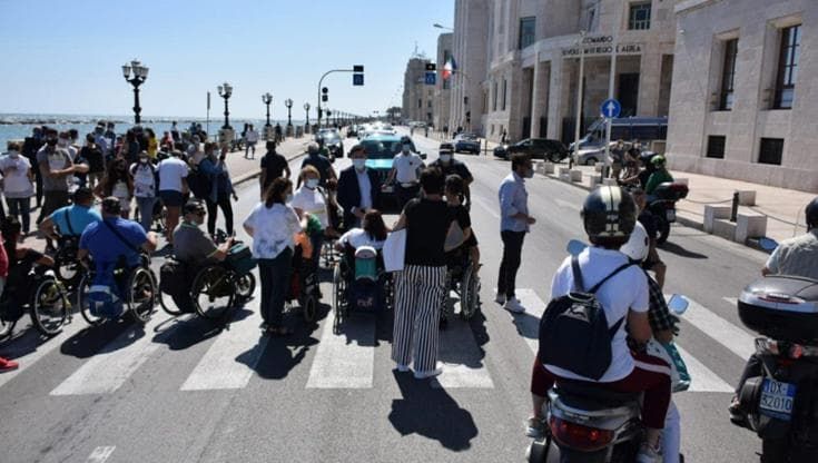 Occuparono la sede della Regione, assolte sette persone con disabilità. L’accusa di “invasione”