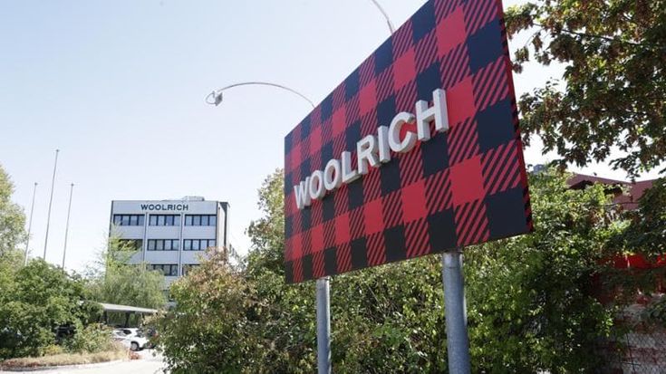 Woolrich, l’ultimo giorno tra rabbia e 78 licenziamenti: “Non doveva finire così”