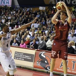 Basket, serie A: Viggiano e Goss super, Venezia ferma la corsa di Trento