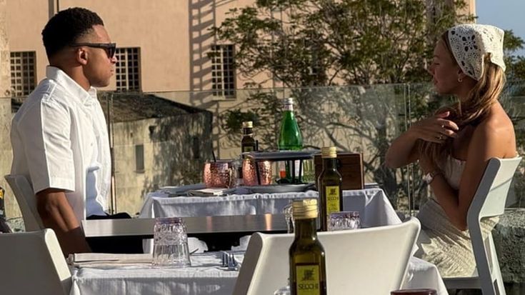 Mbappé, la fuga d’amore in Italia è un caso: “fuera” chiedono i tifosi, ipotesi rottura col Real