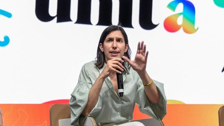 Salario minimo, un altro stop. Schlein: “La destra lo boicotta”
