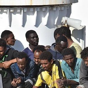 Tunisini in Italia, il sogno dell'integrazione: storie vere che raccontano le difficoltà di essere accolti