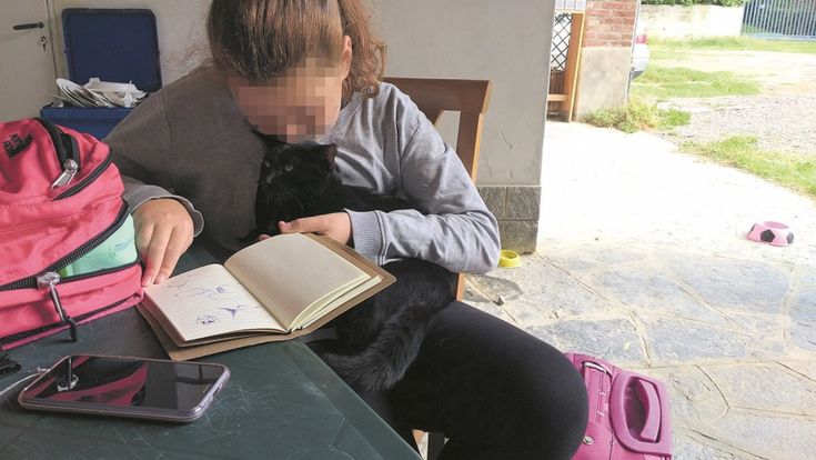 La bambina di Pontida non doveva stare sul palco: “Mai restituita alla madre”