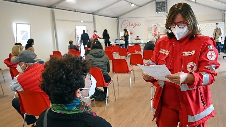 Covid, sono 100mila i dipendenti pubblici obbligati al Green Pass che ancora mancano all'appello