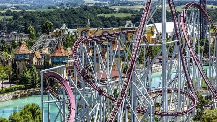 Investimenti e attrazioni: la nuova stagione dei parchi divertimento italiani