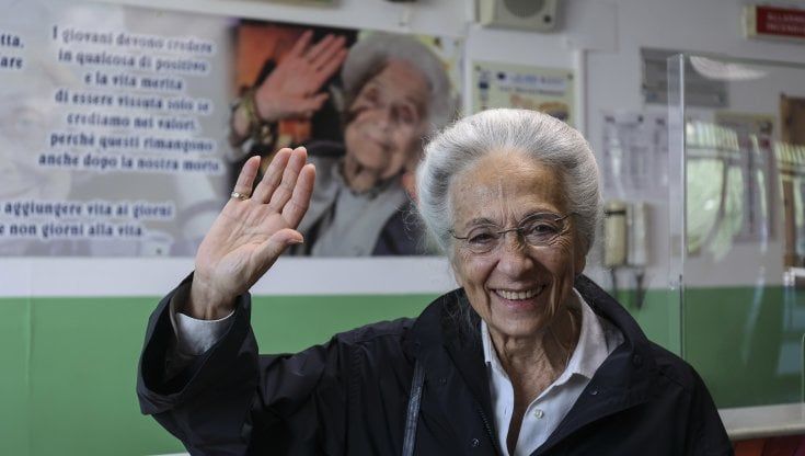 Piera Levi Montalcini a Borgo Nuovo. La nipote del Nobel e i consigli agli studenti: "Fate domande, sempre"