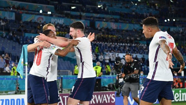 Il risveglio di Kane, la difesa imbattuta e quel precedente che incoraggia: l'Inghilterra già si vede in finale
