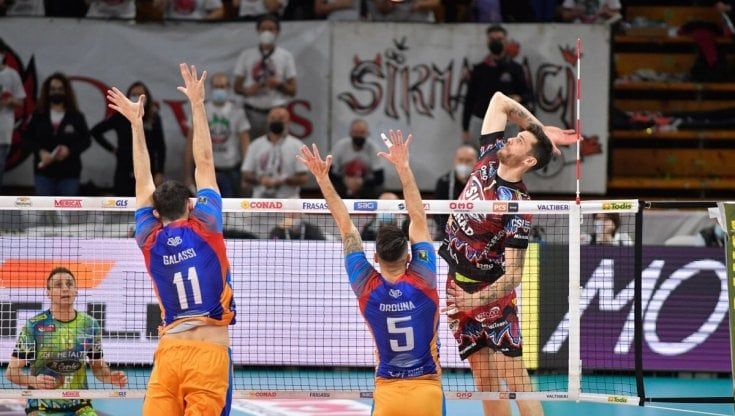Volley, Superlega: Perugia si prende la vetta, Modena sale al terzo posto