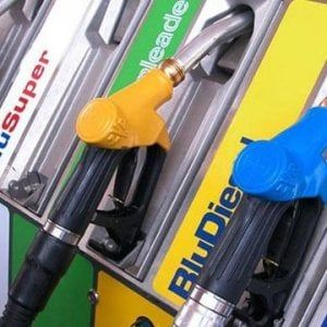 Sciopero benzinai contro il governo: pompe chiuse il 6 e 7 novembre