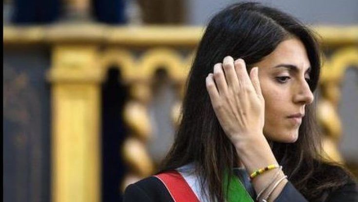 Raggi in Procura, depositati atti sulla gestione di case Ipab