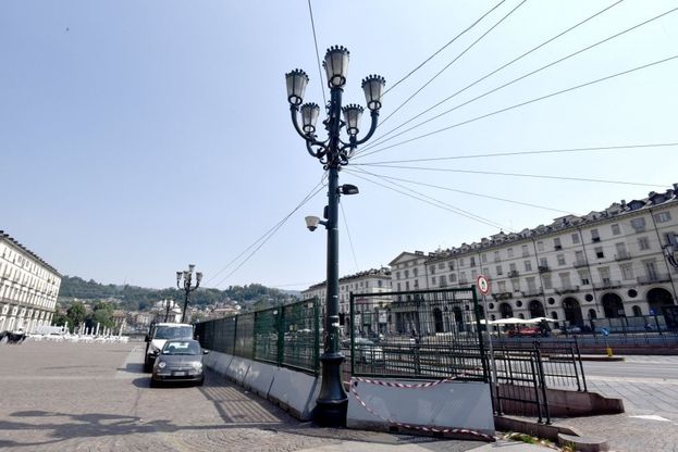 San Giovanni dalla mattina alla sera: immagini da una festa che ha fatto flop